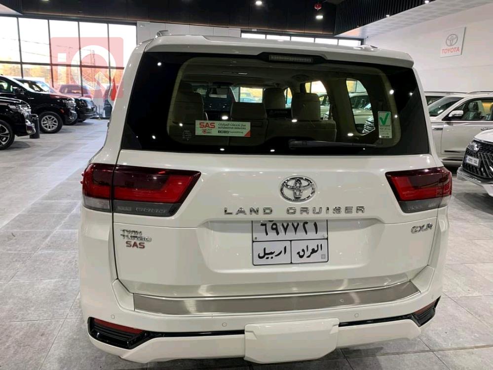 تويوتا لاندكروزر